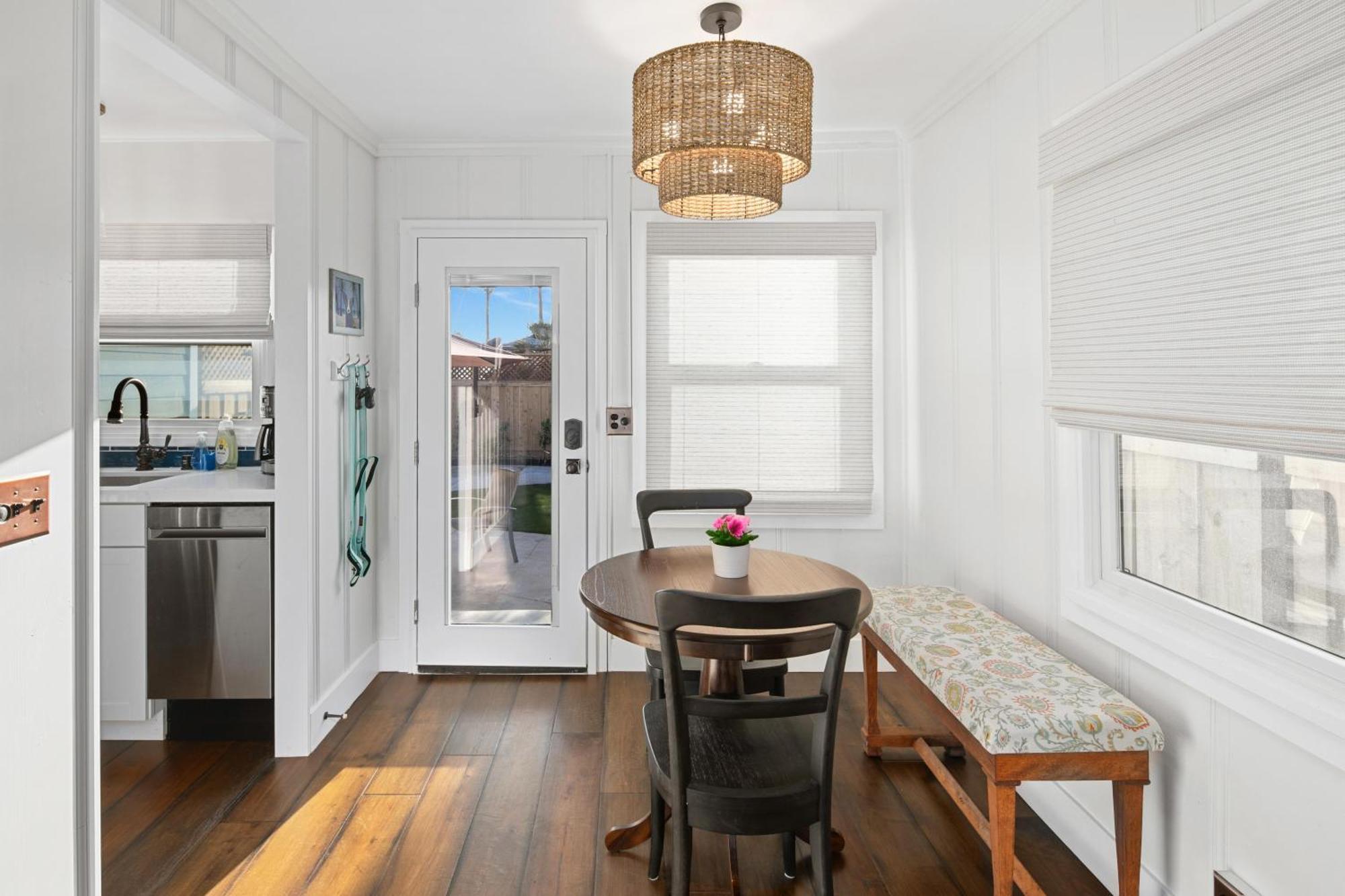 Surf 1 Brand New Listing! Holiday home